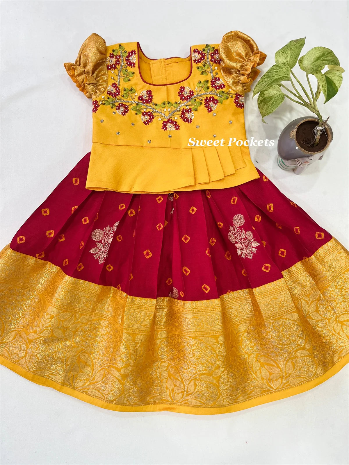 Age: 1-2 year (Lehenga set)
