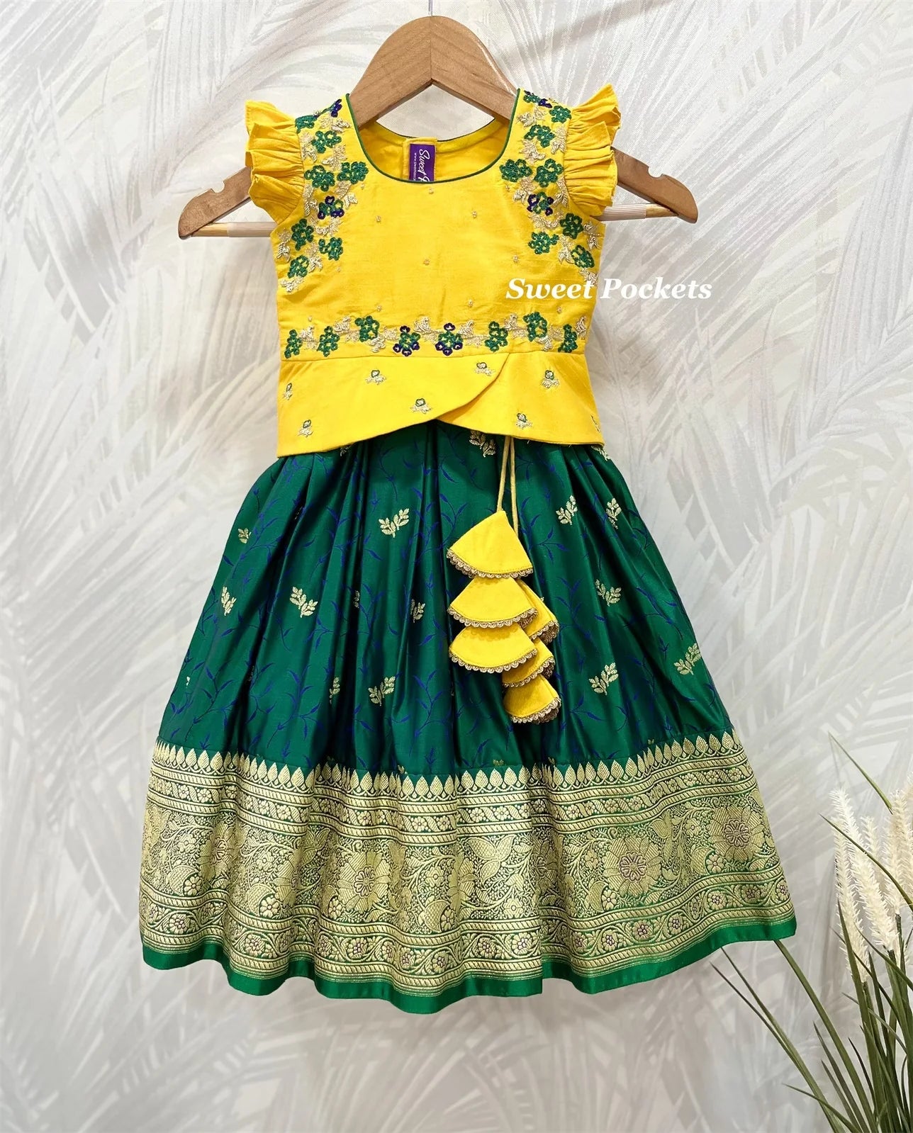 Age: 1-2 year (Lehenga set)