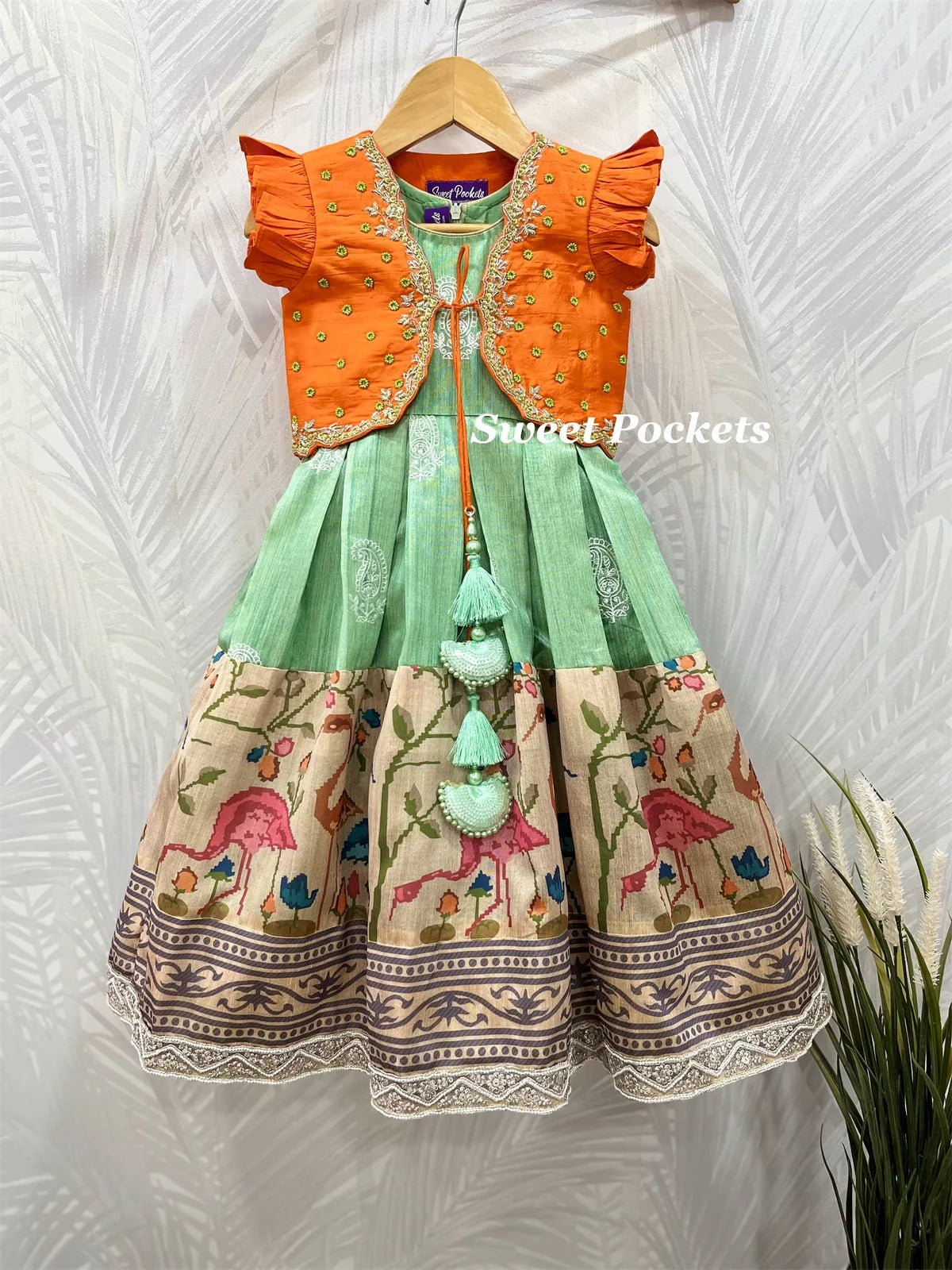 Age:2-3 year (Ethnic Gown)