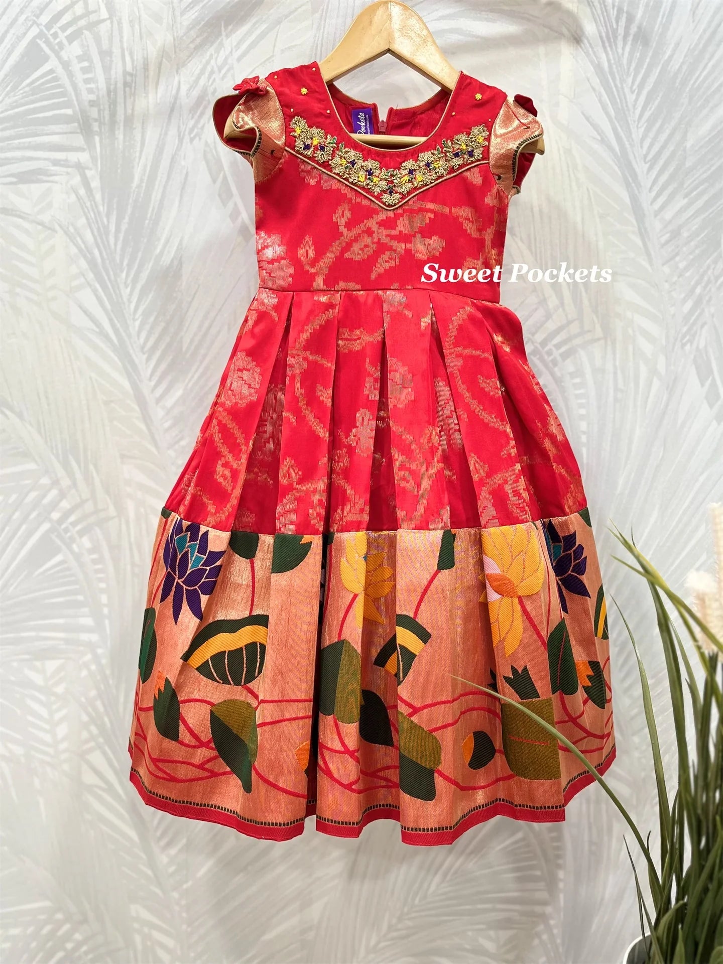 Age:2-3 year (Ethnic Gown)
