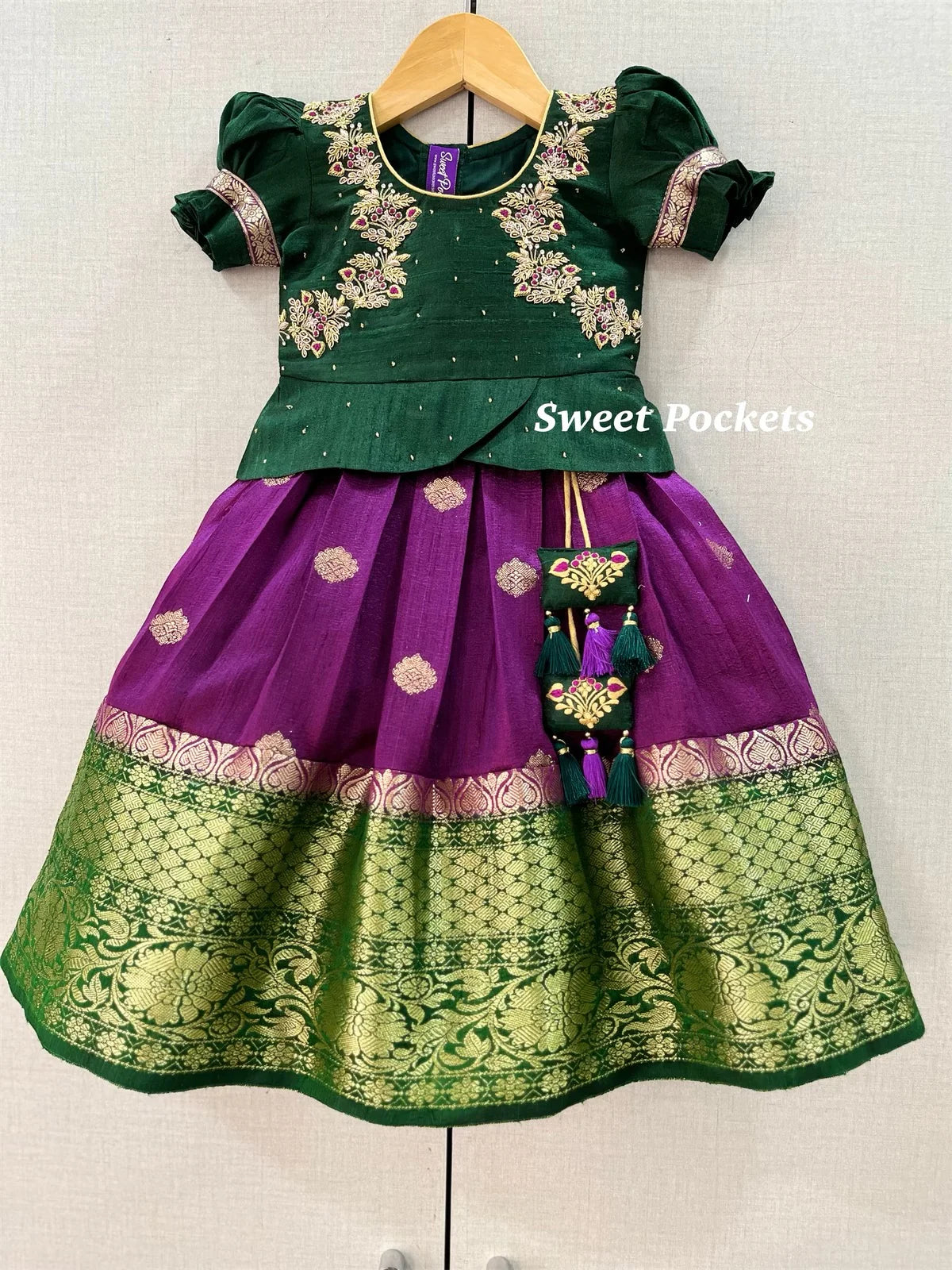 Age: 1-2 year (Lehenga set)