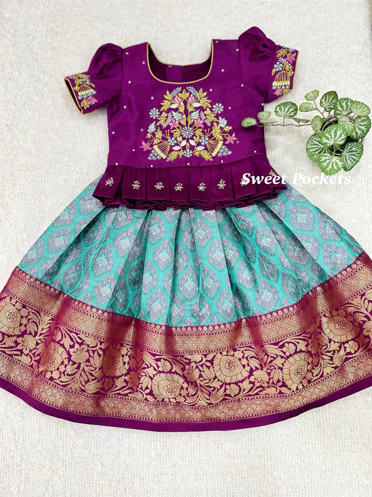 Age: 0-1 year(Lehenga set)