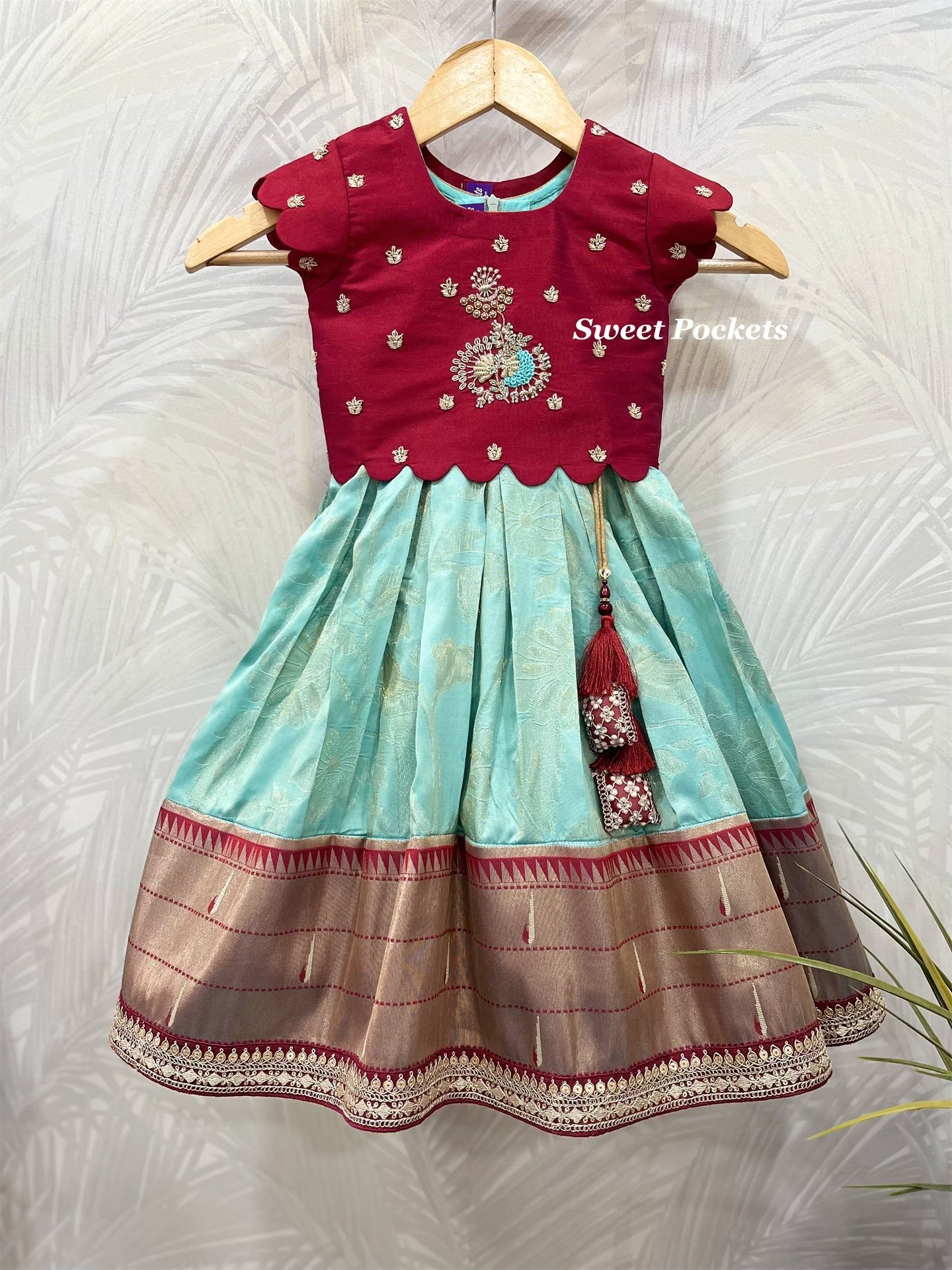Age: 2-3 year (Lehenga set)