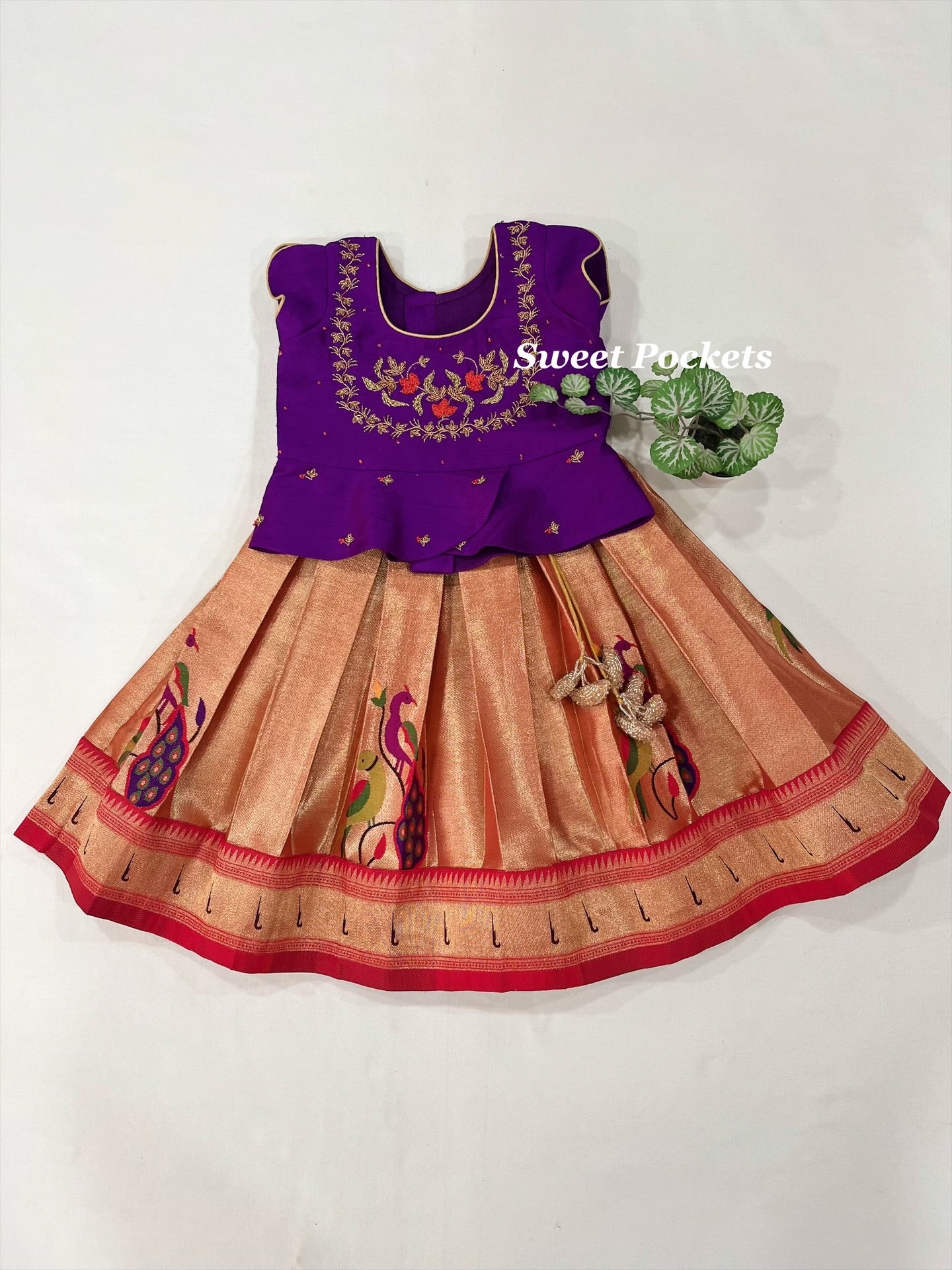 Age: 0-1 year(Lehenga set)