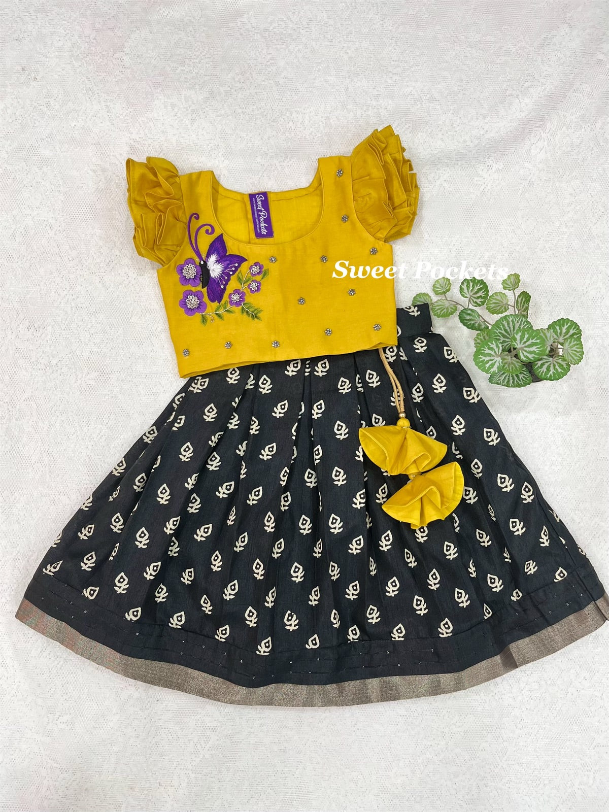 Age : 0-1 year