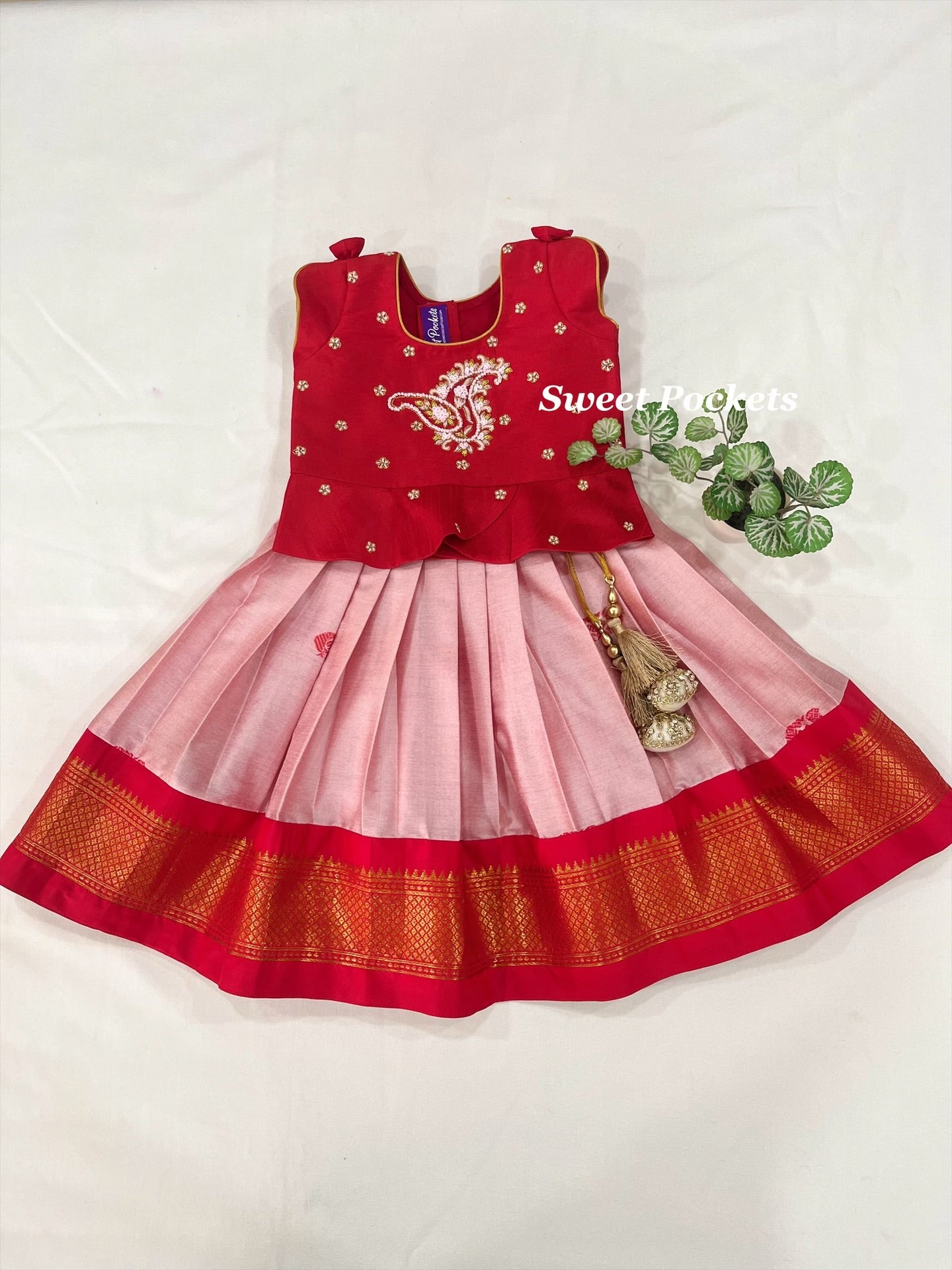 Age: 0-1 year(Lehenga set)
