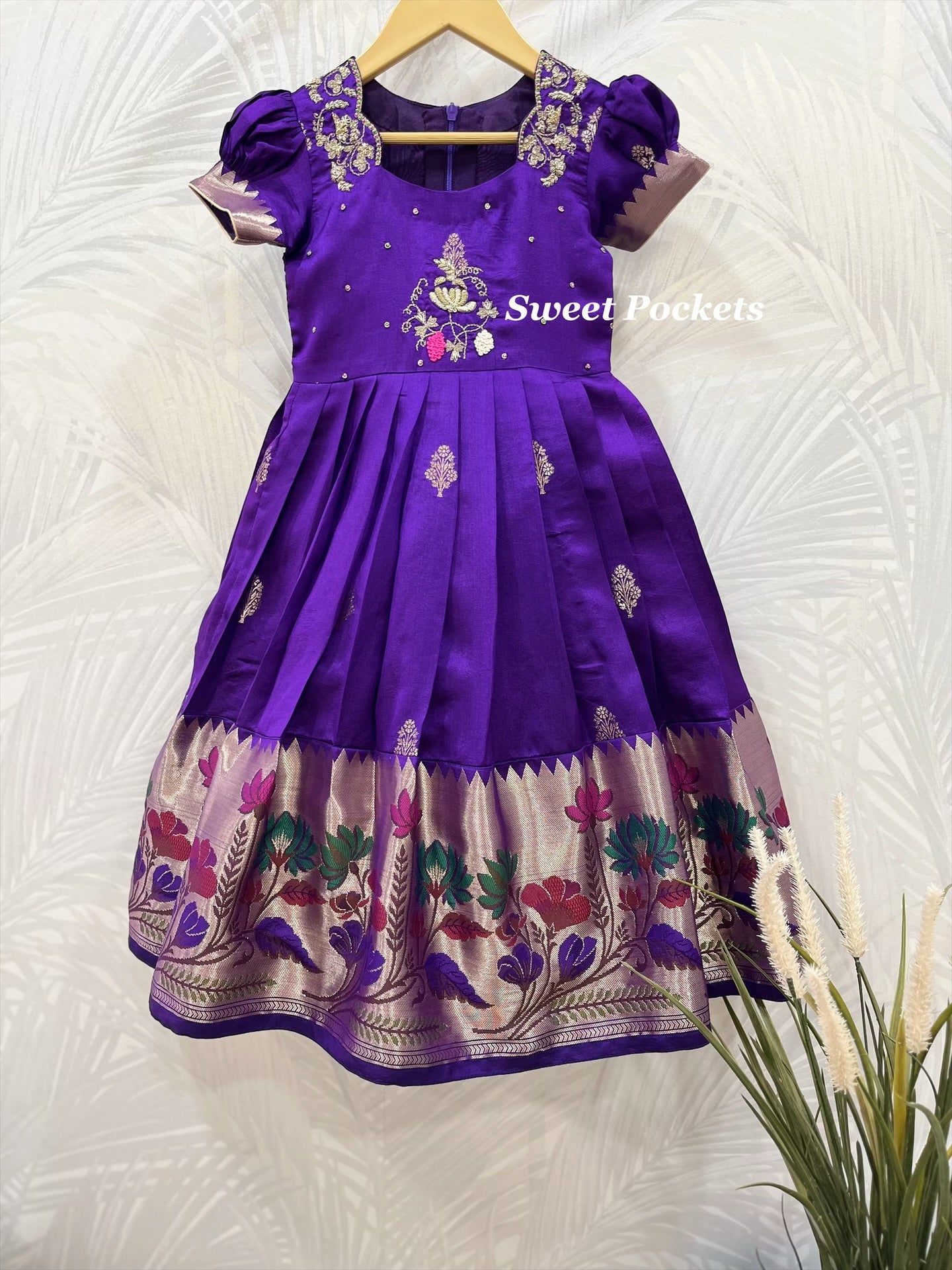 Age: 2-3 year (Ethnic Gown)