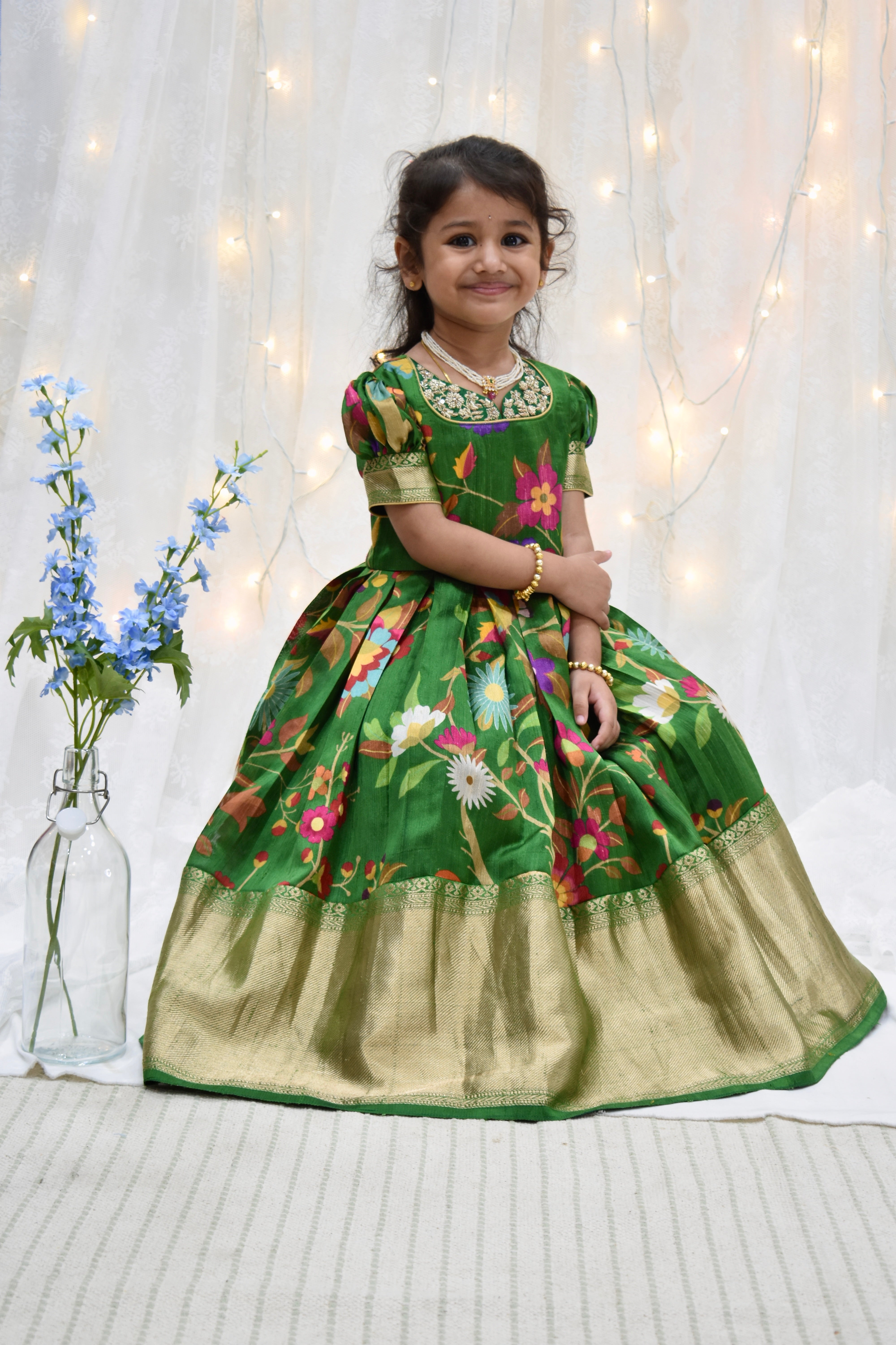 Age: 3-4 year (Ethnic Gown)