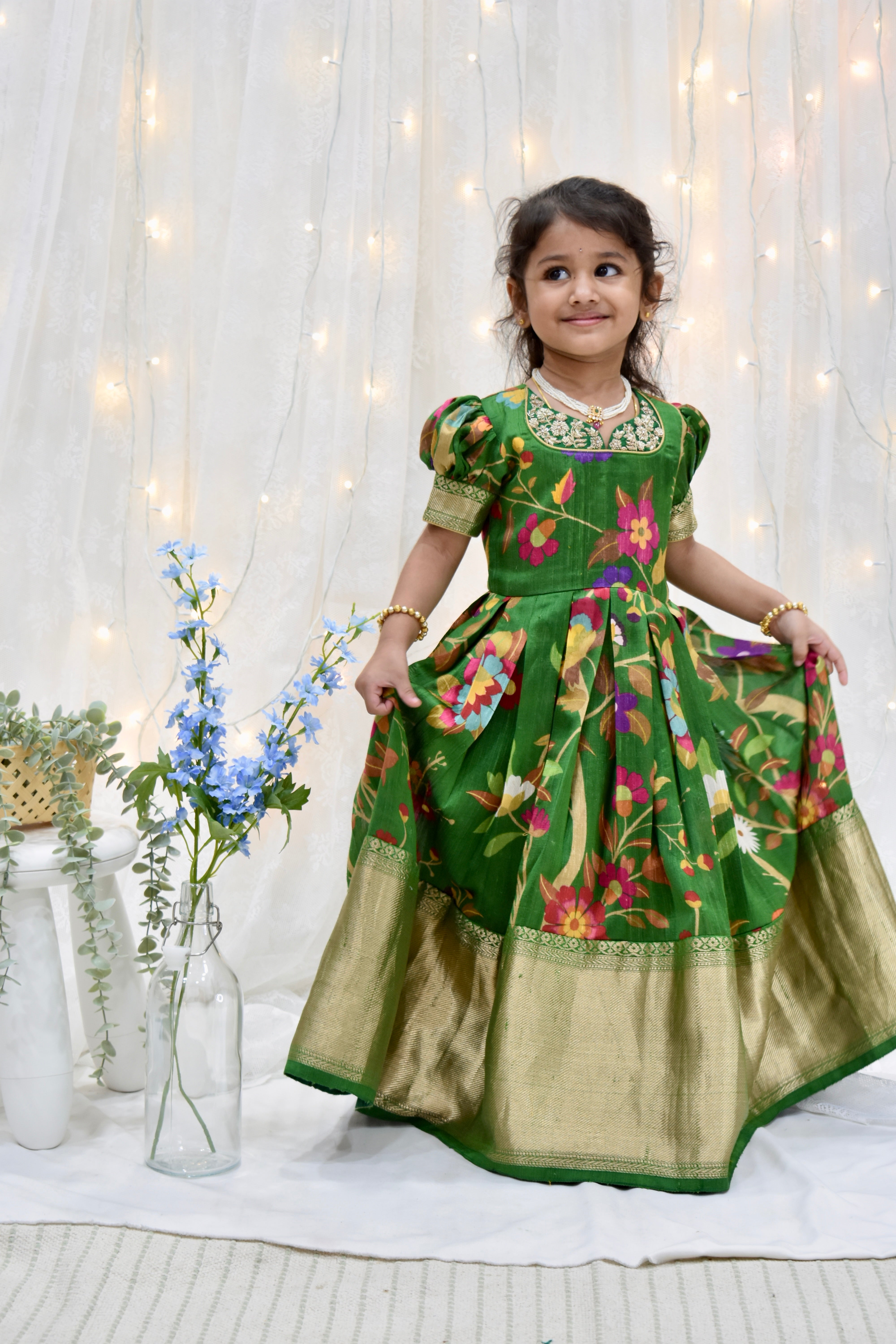 Age: 3-4 year (Ethnic Gown)