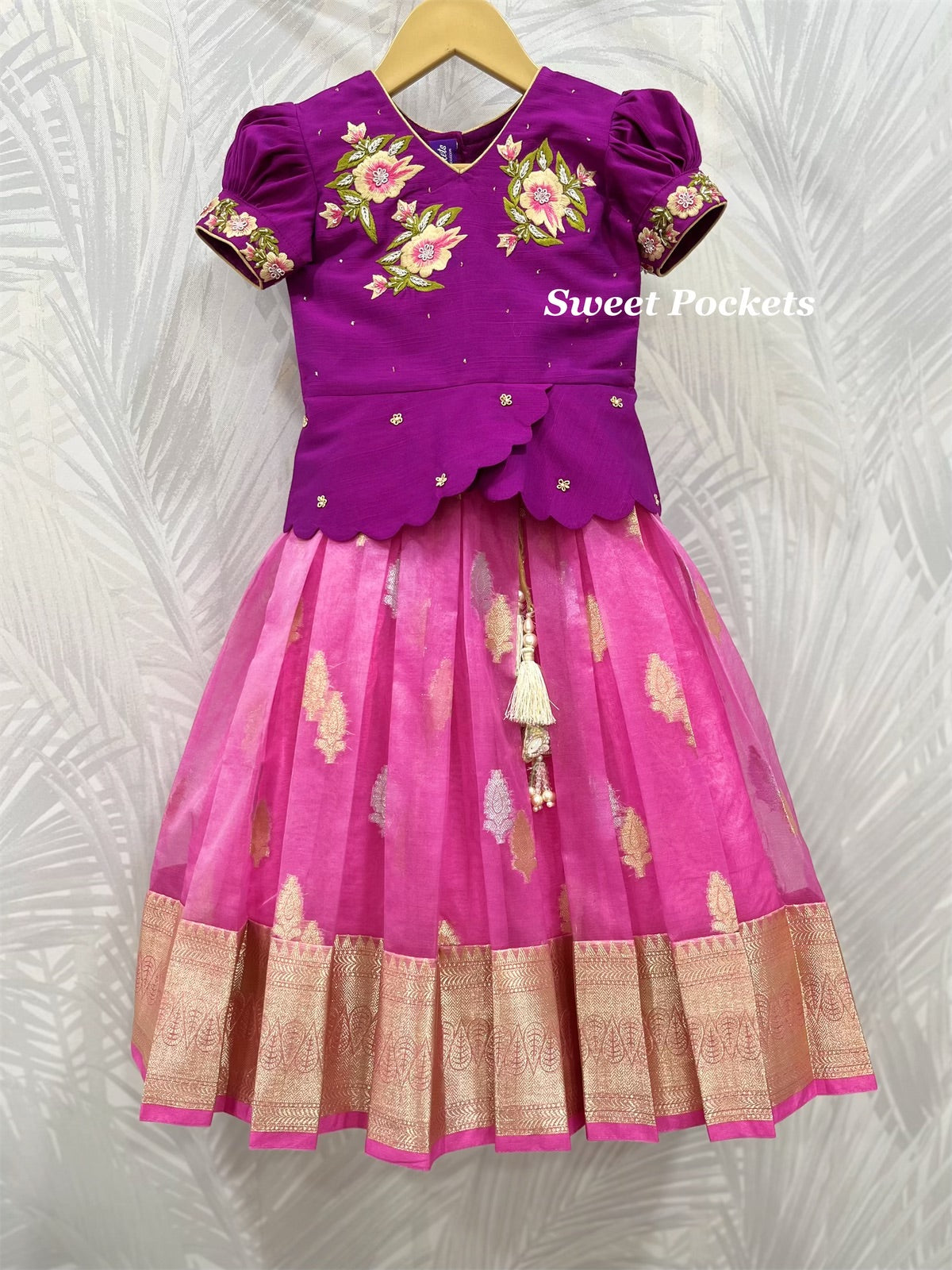 Age: 2-3 year (Lehenga set)