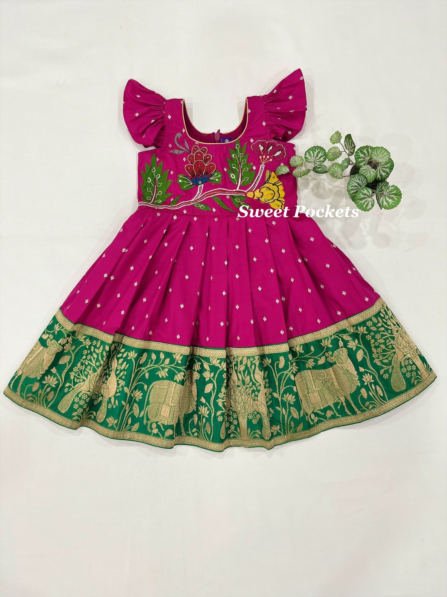 Age: 0-1 year (Ethnic Gown)