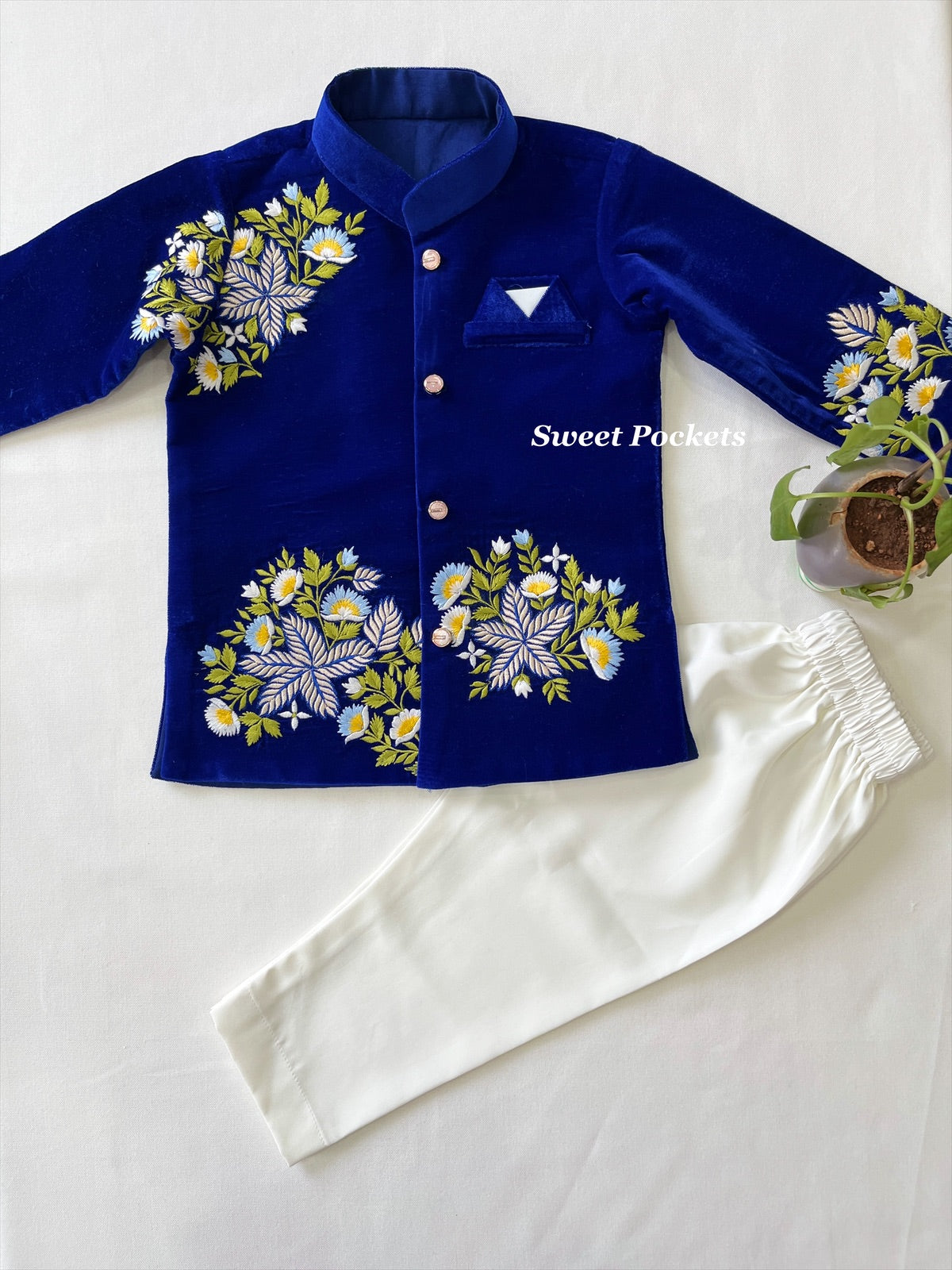 Kurta Pyjama Set