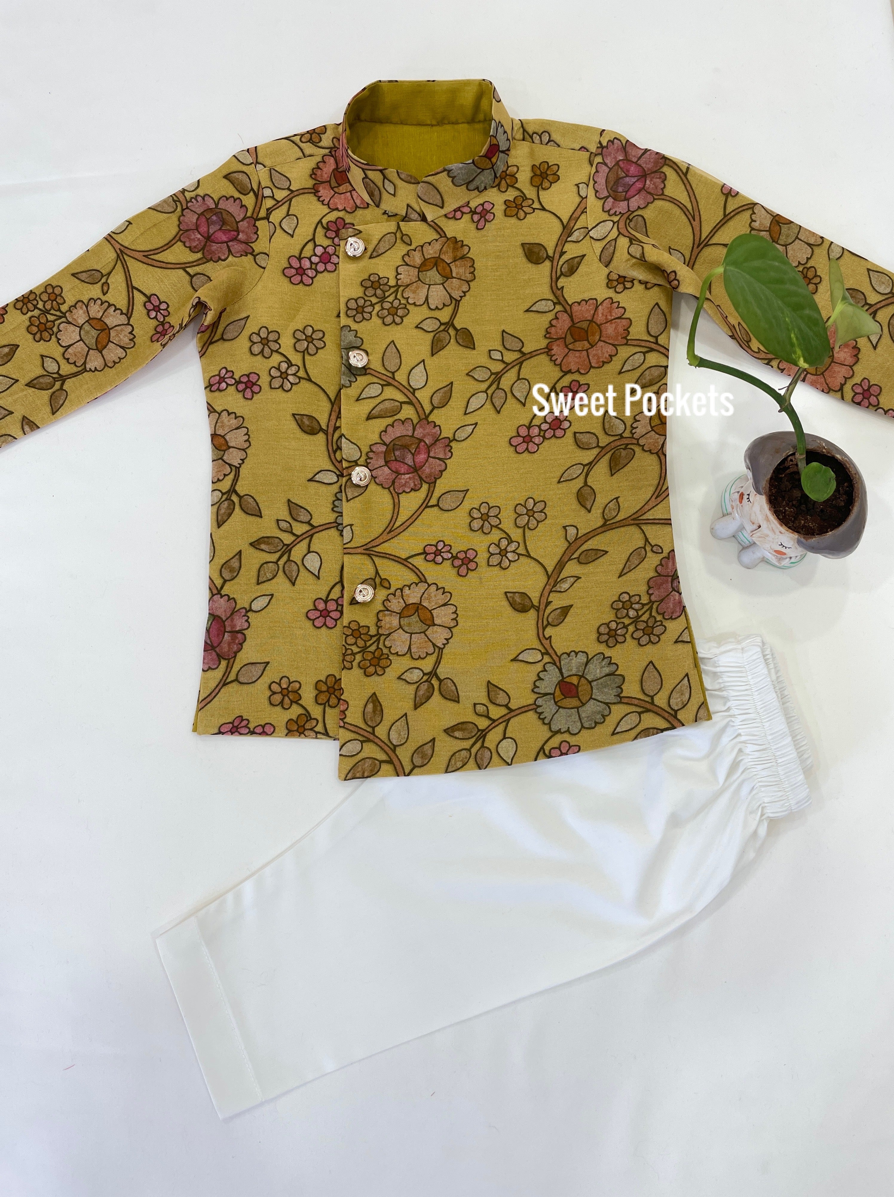 Kurta Pyjama Set