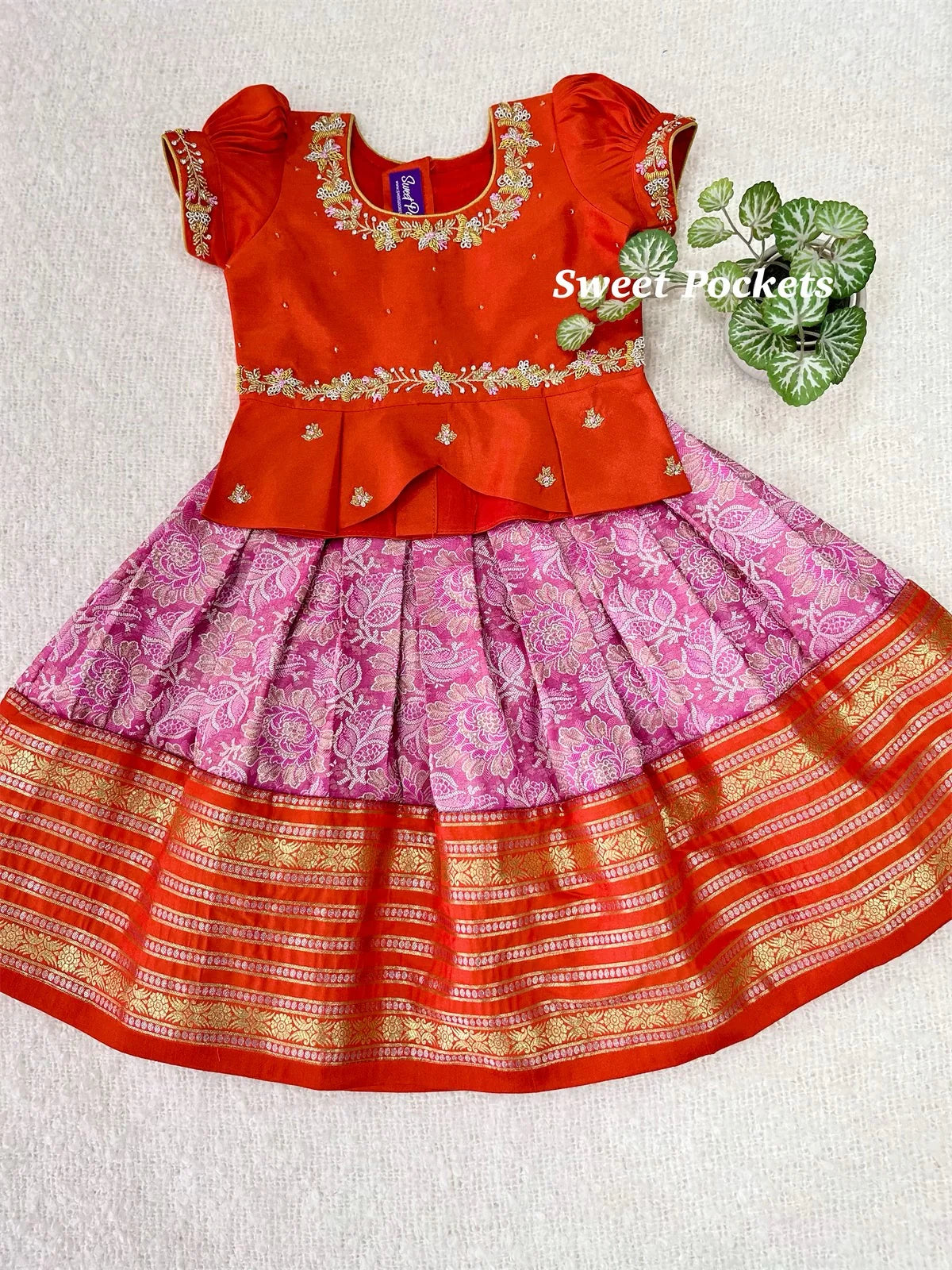 Age: 1-2 year (Lehenga set)