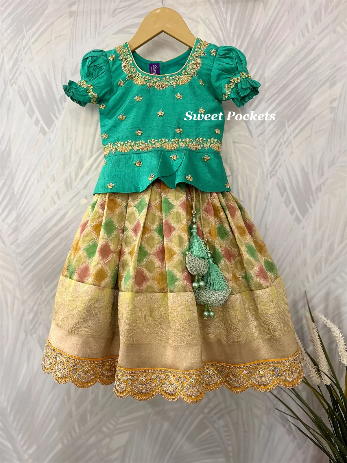 Age: 1-2 year (Lehenga set)