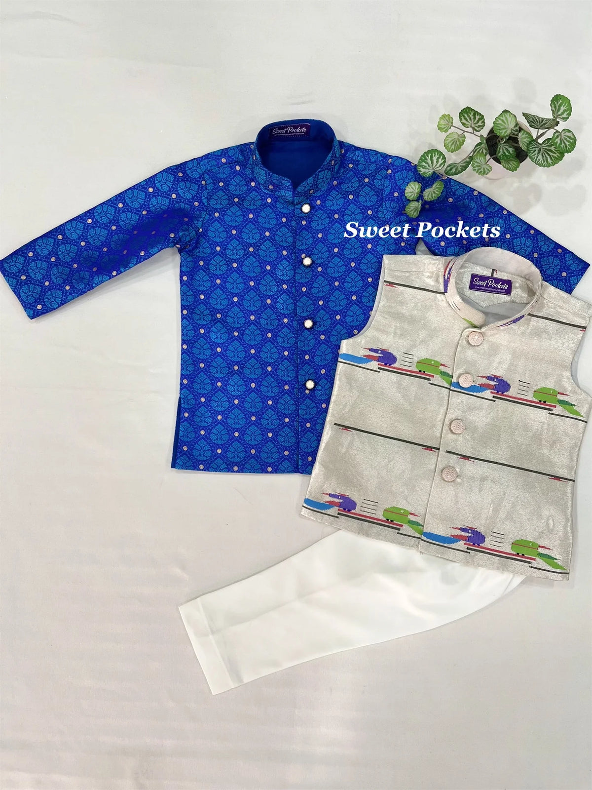 Kurta Pyjama Set With Waistcoat 1-2 years
