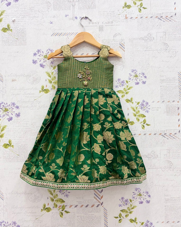 Age: 1-2 year (Ethnic Gown)
