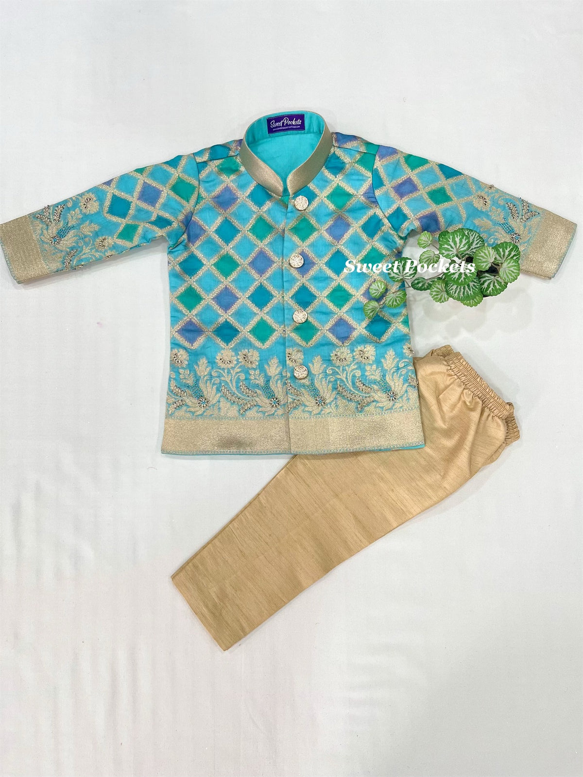 Kurta Pyjama Set