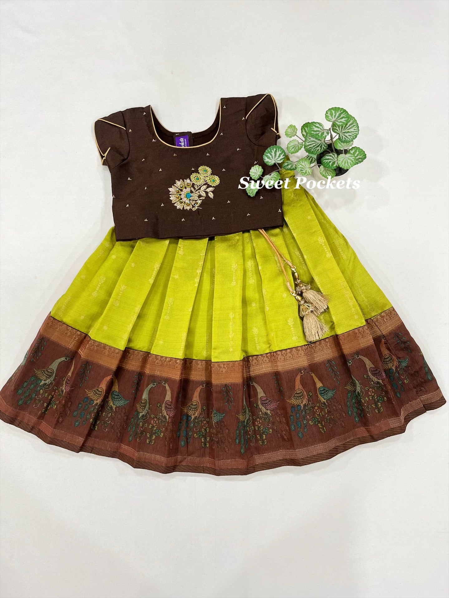 Age: 1-2 year (Croptop)