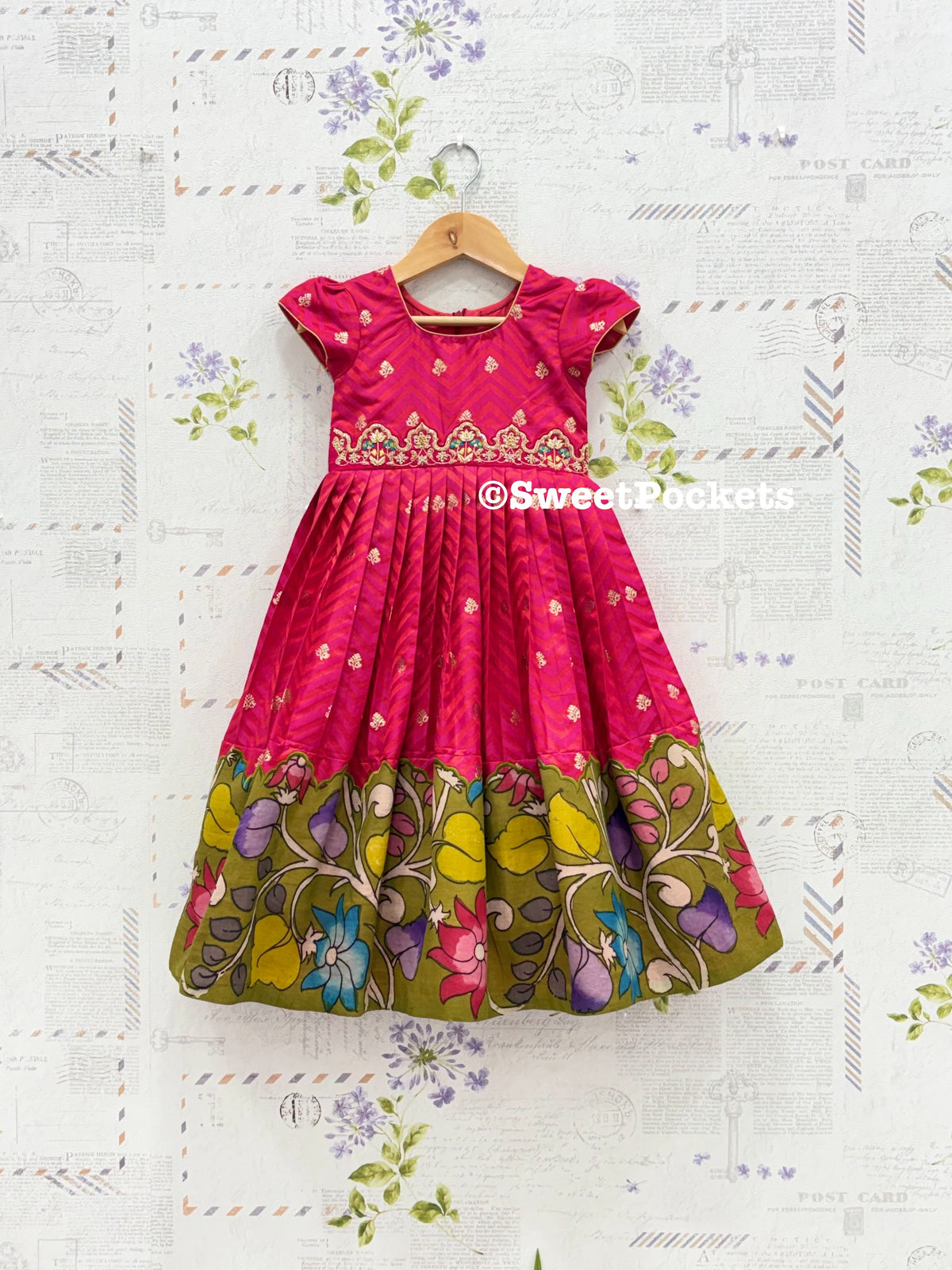 Age: 2-3 year (Ethnic Gown)