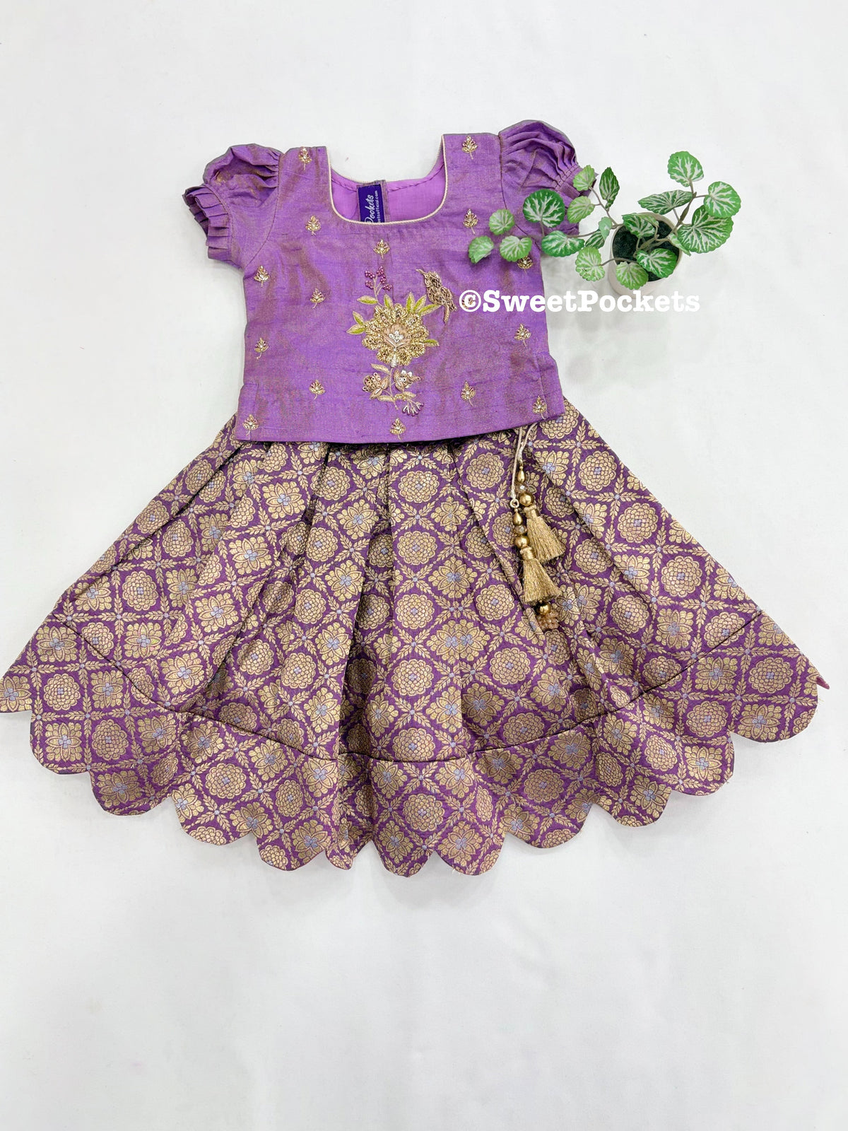 Age: 0-1 year(Lehenga set)