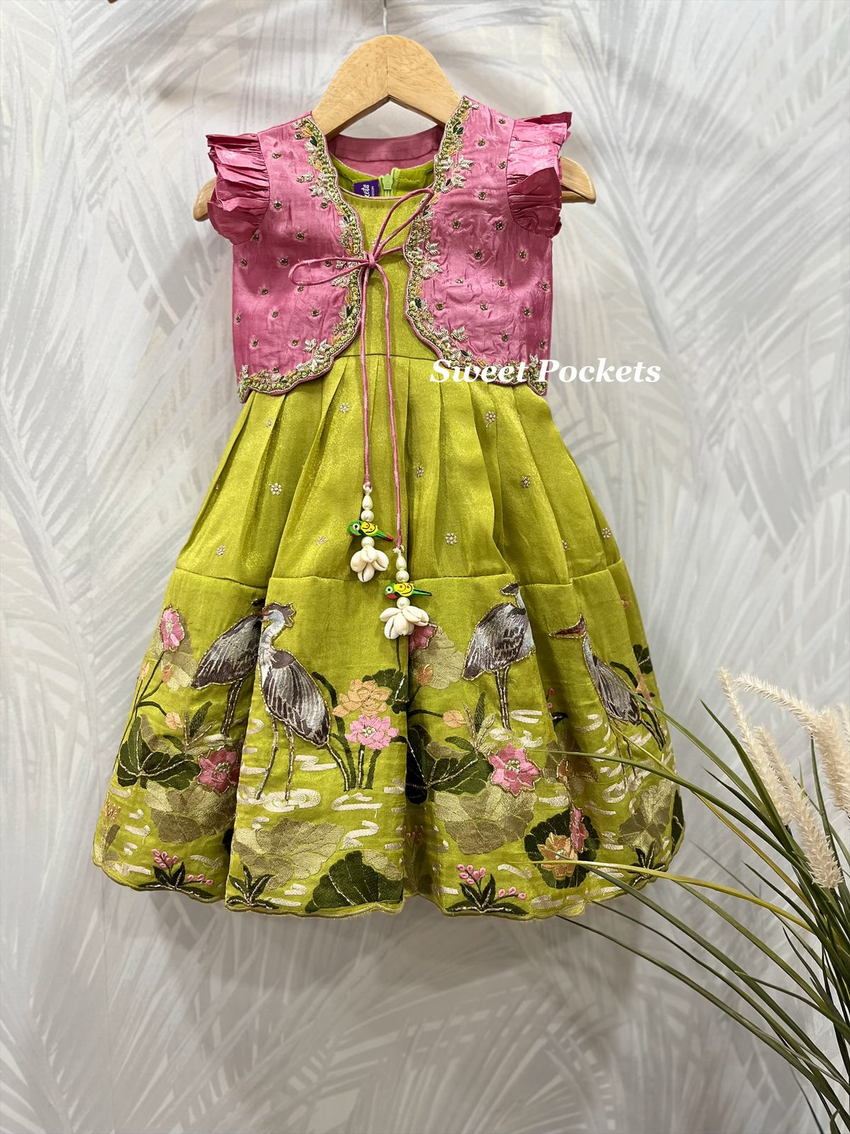 Age: 1-2 year (Ethnic Gown)