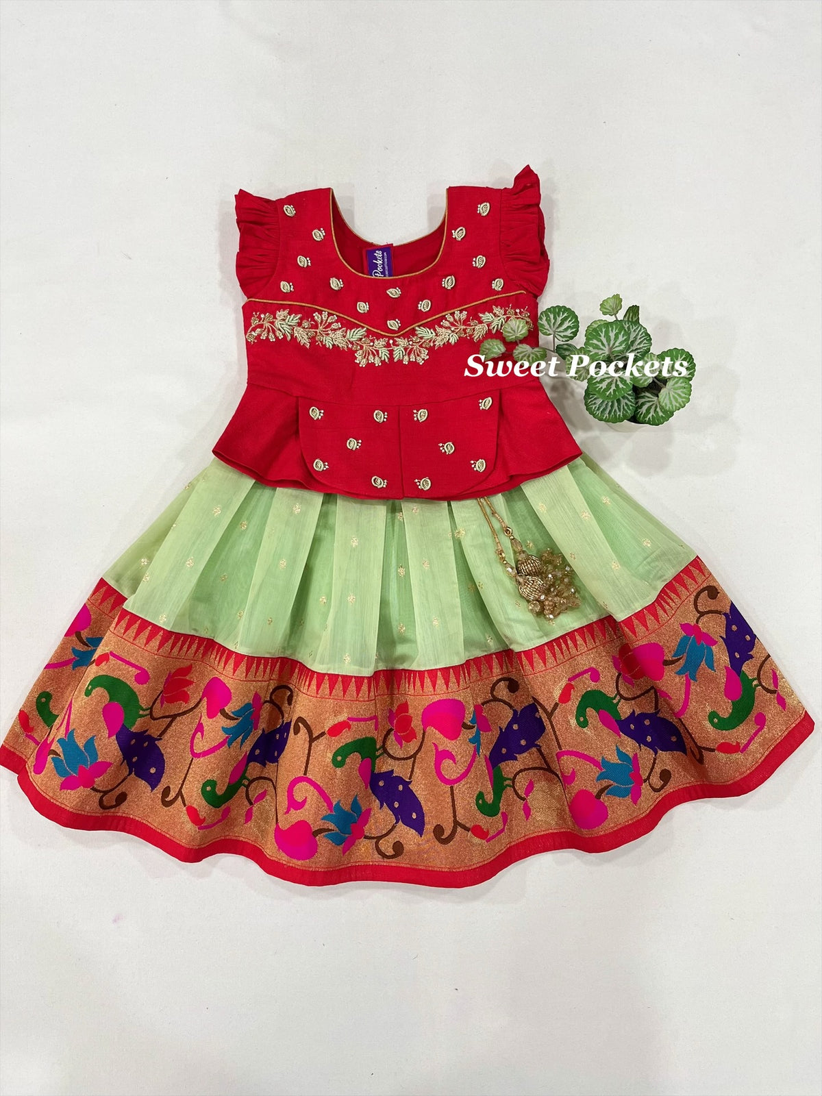 Age: 0-1 year(Lehenga set)