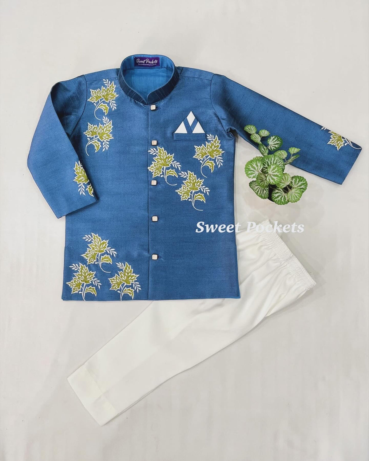 Kurta Pyjama Set