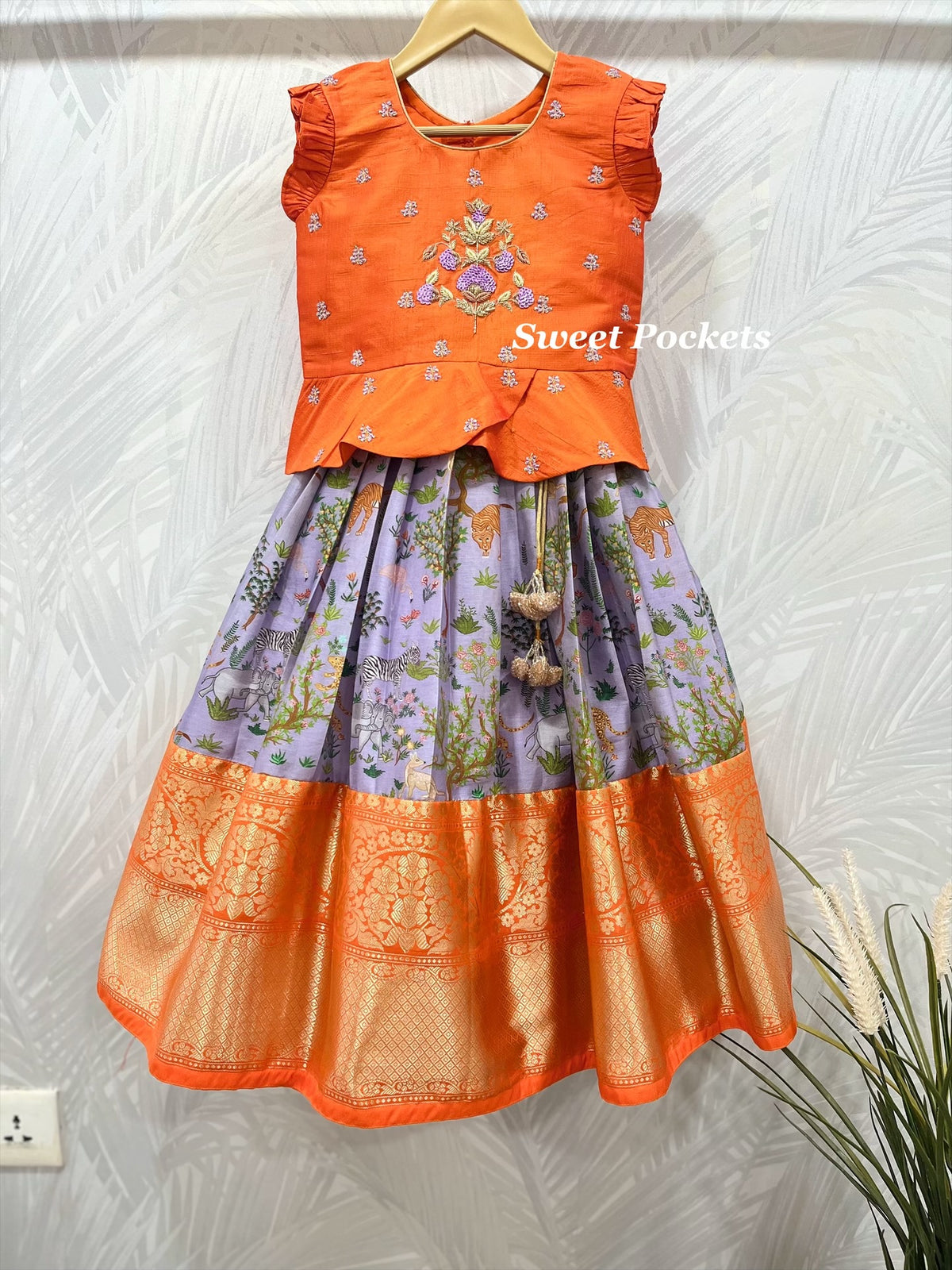 Age: 3-4 year (Lehenga set)