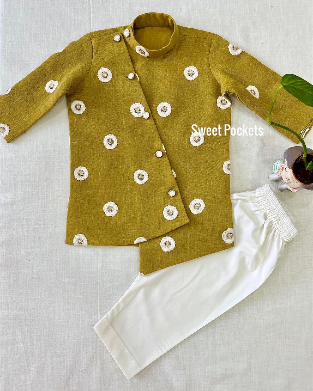 Kurta Pyjama Set